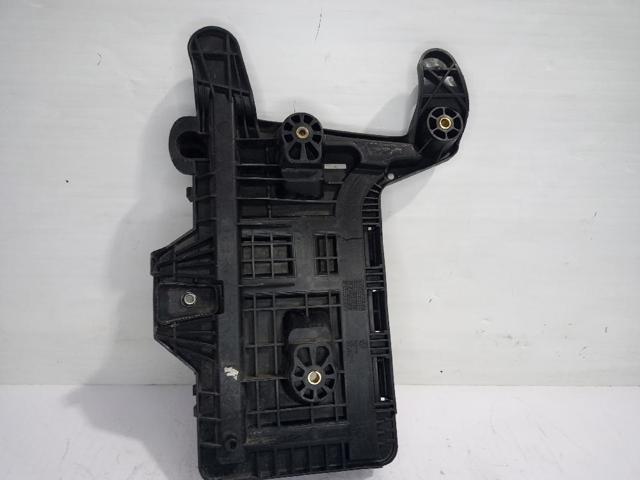 1K0915333C Soporte de batería comprar Sevilla