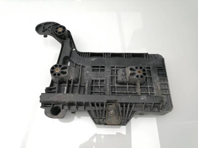 Montaje De Bateria (Soporte) Volkswagen Caddy 3 2KB, 2KJ, 2CB, 2CJ