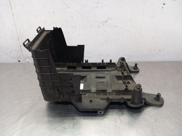 1K0915333C Soporte de batería comprar Almería
