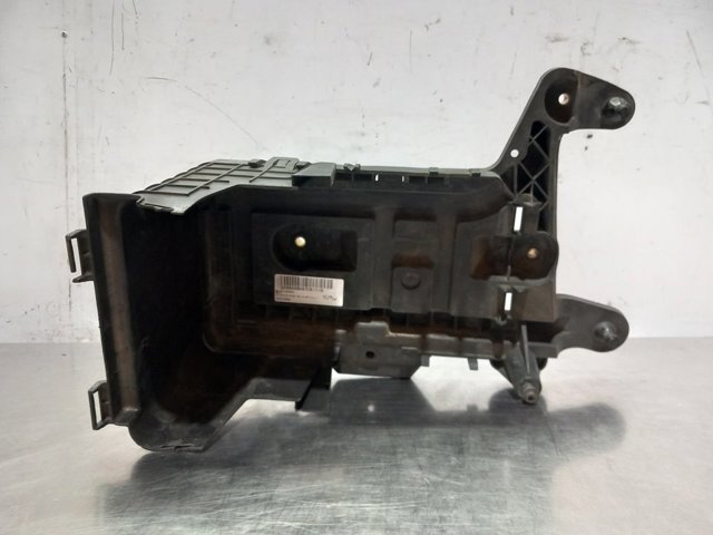 1K0915333C Soporte de batería comprar Almería