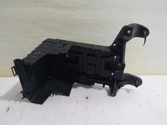 VAG 1K0915333C Soporte de batería  en stock Terrassa