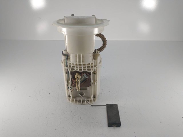 1K0919051M Módulo de bomba de combustible con sensor de nivel de combustible  disponible Burgos