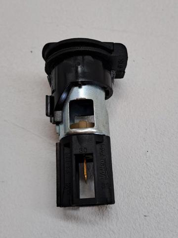 Base Encendedor De Cigarrillo Volkswagen Vento 1H2