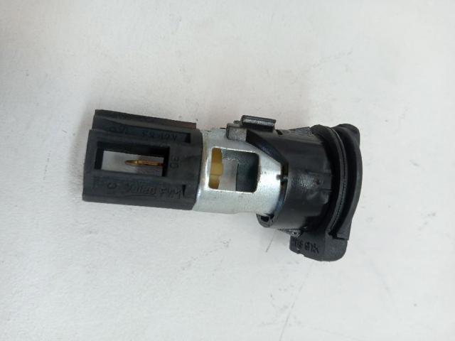 Base Encendedor De Cigarrillo Volkswagen Vento 1H2