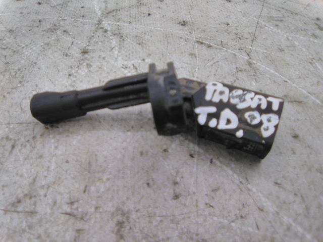 Sensor de freno, trasero derecho 1K0927808 VAG