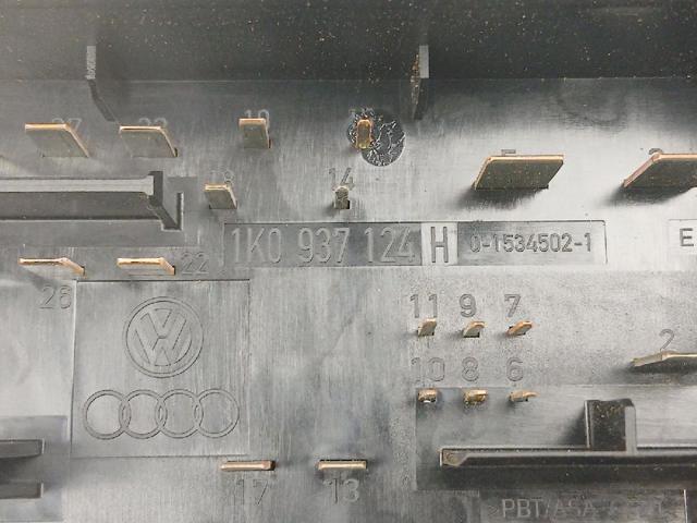 VAG 1K0937124H Caja de fusibles  en stock Salamanca