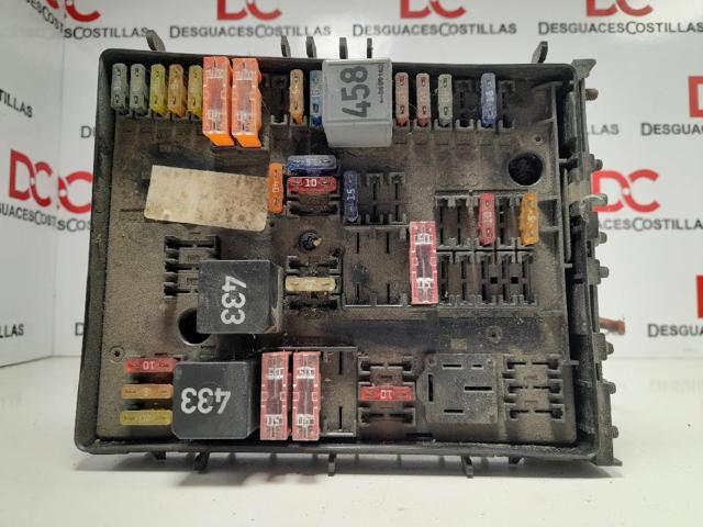 VAG 1K0937124H Caja de fusibles comprar Tarragona