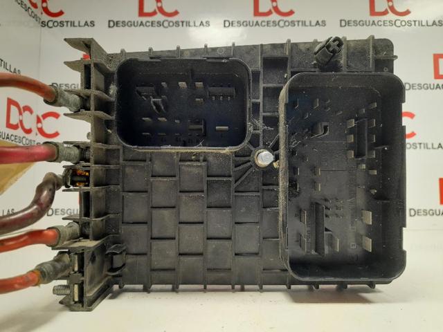 1K0937124H Caja de fusibles comprar Sevilla