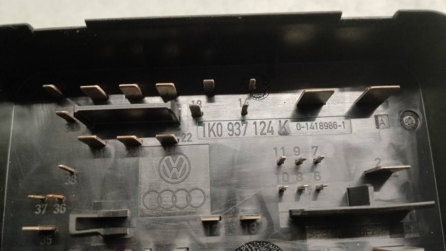 VAG 1K0937124K Caja de fusibles  comprar en Albacete