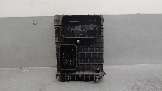1K0937124K Caja de fusibles comprar Almería