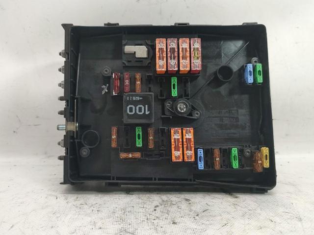 Caja de fusibles Audi A3 8PA
