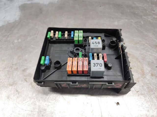 Comprar Caja de fusibles Audi A3  8P1 a bajo precio