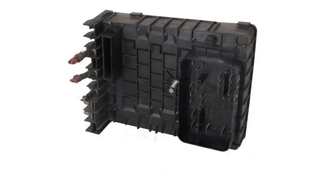 VAG 1K0937125A Caja de fusibles  en stock Terrassa