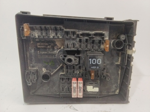 1K0937125A Caja de fusibles  comprar en Pontevedra