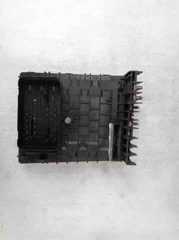 VAG 1K0937125A Caja de fusibles comprar Tarragona