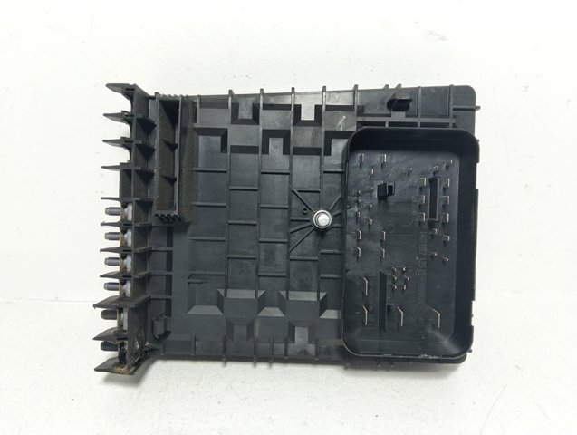 VAG 1K0937125D Caja de fusibles  disponible Lugo