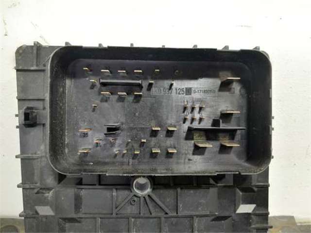 1K0937125D VAG Caja de fusibles comprar Bilbao