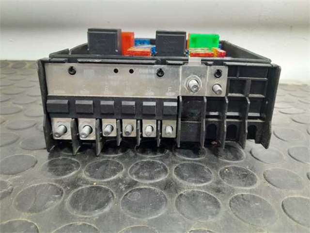 1K0937125D VAG Caja de fusibles  disponible Vigo