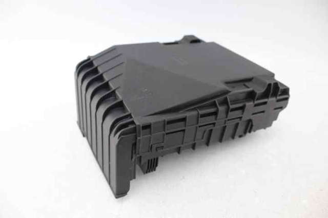 1K0937125D Caja de fusibles  comprar en Zaragoza