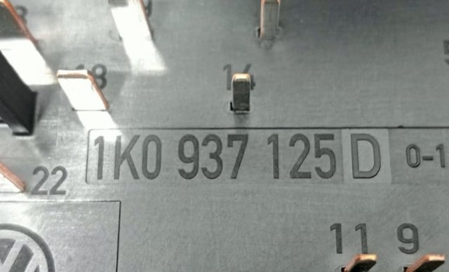 1K0937125D VAG Caja de fusibles  disponible Vigo