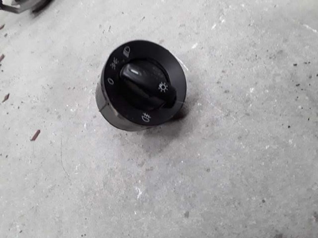 1K0941431BB Interruptor de luces en el tablero  disponible Málaga