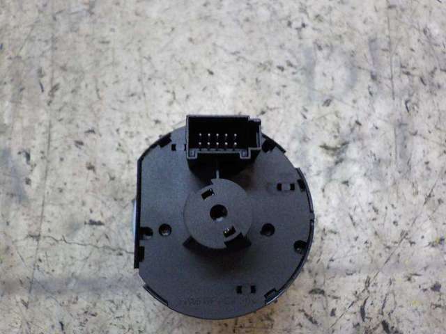 1K0941431BMREH Interruptor de luces en el tablero comprar Sevilla
