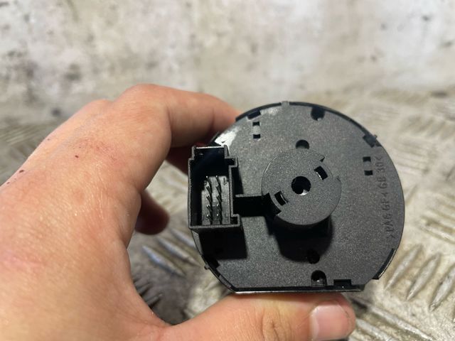 VAG 1K0941431N Interruptor de luces en el tablero comprar Barcelona