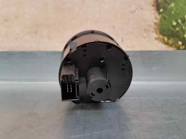 1K0941431Q VAG Interruptor de luces en el tablero  comprar en Oviedo