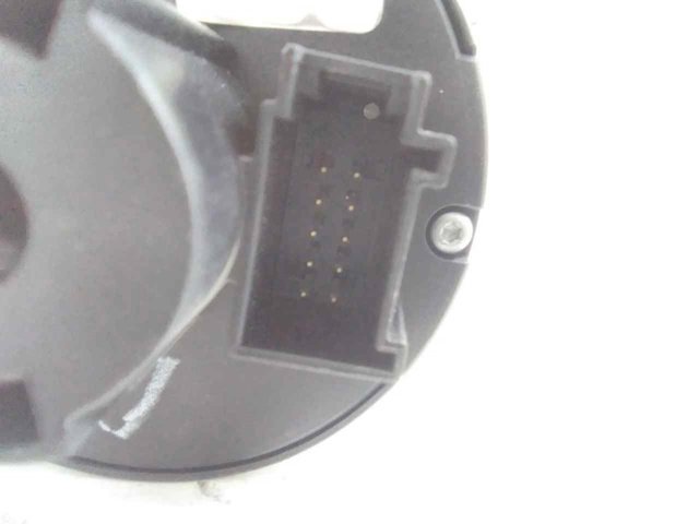 1K0941431Q Interruptor de luces en el tablero  disponible Málaga