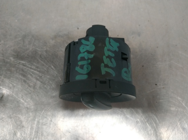 1K0941431Q VAG Interruptor de luces en el tablero  en stock Huelva