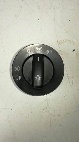 1K0941431Q Interruptor de luces en el tablero  disponible Málaga
