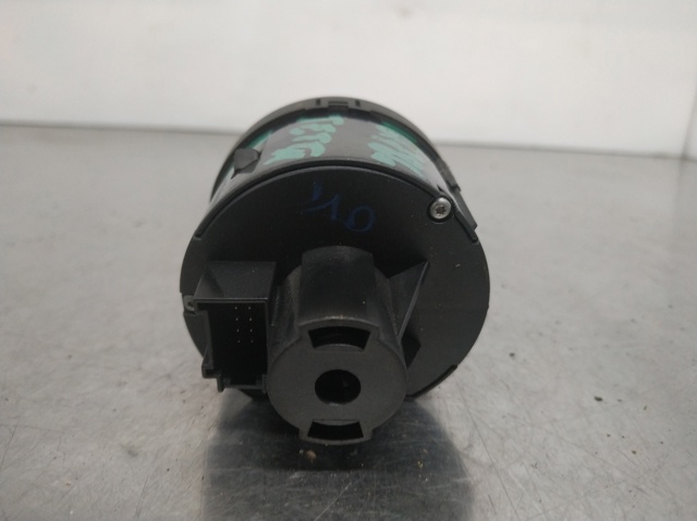 1K0941431Q VAG Interruptor de luces en el tablero comprar Madrid