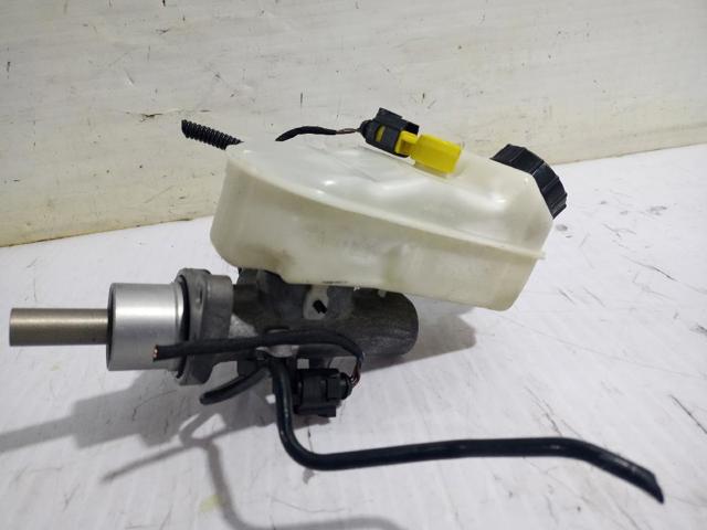 VAG 1K0945459 Interruptor de luz de freno  en stock Salamanca