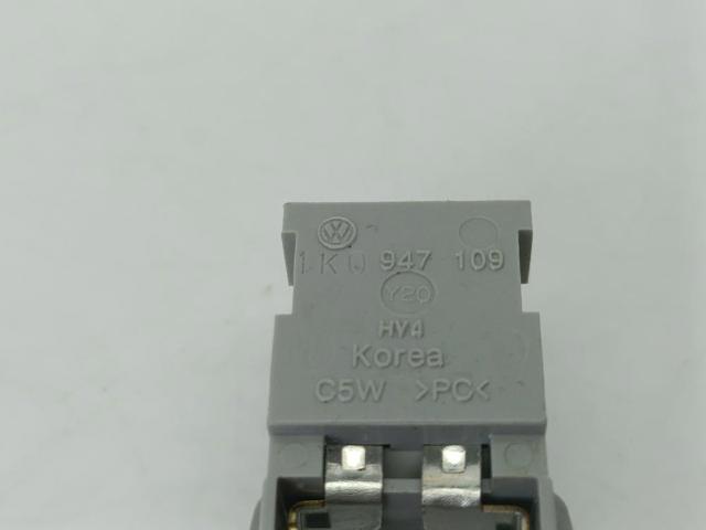 1K0947109 Luz de techo interior (cabina)  disponible Utrera