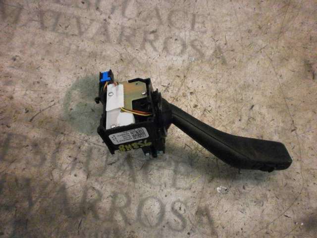 1K0953519J9B9 Conmutador derecho de la columna de dirección  en stock Sabadell