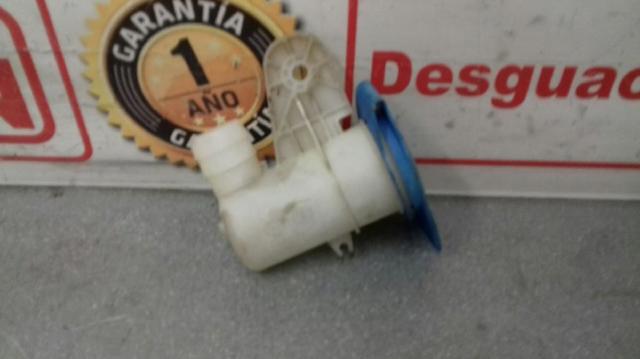 Tapa de depósito del agua de lavado Audi 80 8C2