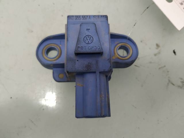 1K0955557A Sensor de airbag delantero  comprar en Pontevedra