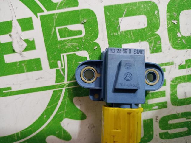 1K0955557B Sensor de airbag delantero comprar Sevilla