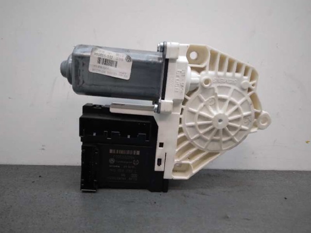 VAG 1K0959701P Motor del elevalunas de la puerta delantera izquierda  disponible Lugo