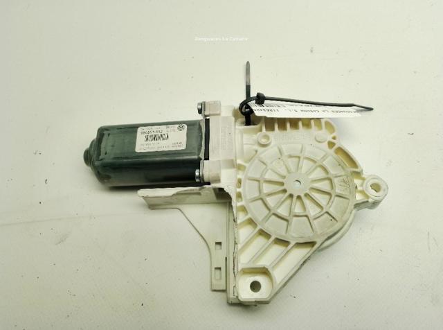 1K0959701P Motor del elevalunas de la puerta delantera izquierda  comprar en Zaragoza