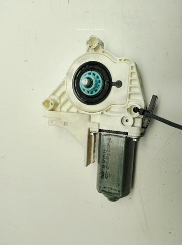 1K0959701P VAG Motor del elevalunas de la puerta delantera izquierda  disponible Alicante
