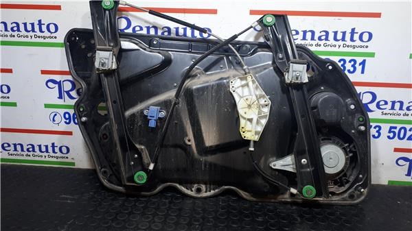 VAG 1K0959702P Motor del elevalunas de la puerta delantera derecha  en stock Salamanca