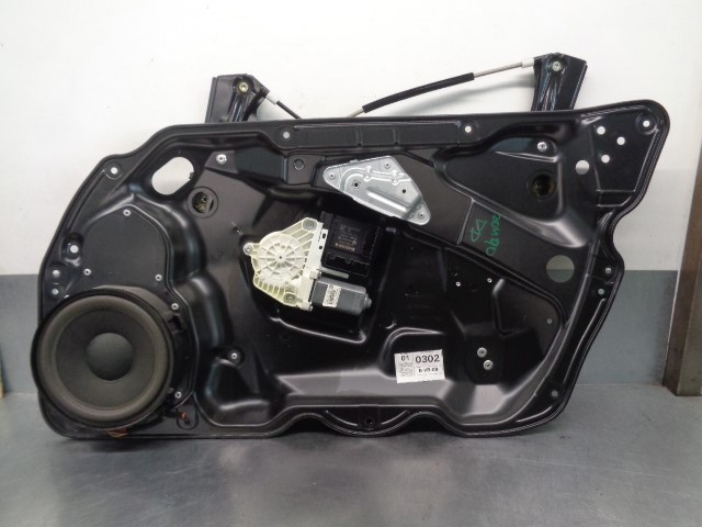 1K0959702P VAG Motor del elevalunas de la puerta delantera derecha  en stock Gandía