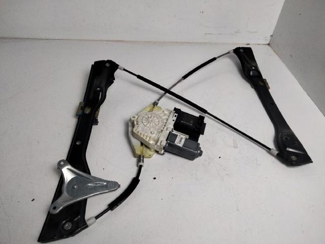 1K0959702P VAG Motor del elevalunas de la puerta delantera derecha  en stock Gandía
