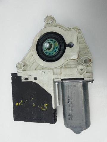 VAG 1K0959702P Motor del elevalunas de la puerta delantera derecha  comprar en Murcia