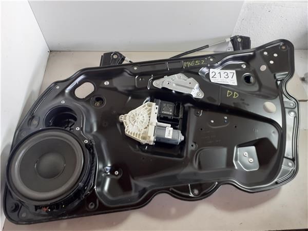 1K0959702P Motor del elevalunas de la puerta delantera derecha comprar Almería