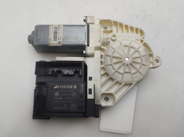 1K0959702P VAG Motor del elevalunas de la puerta delantera derecha comprar Bilbao