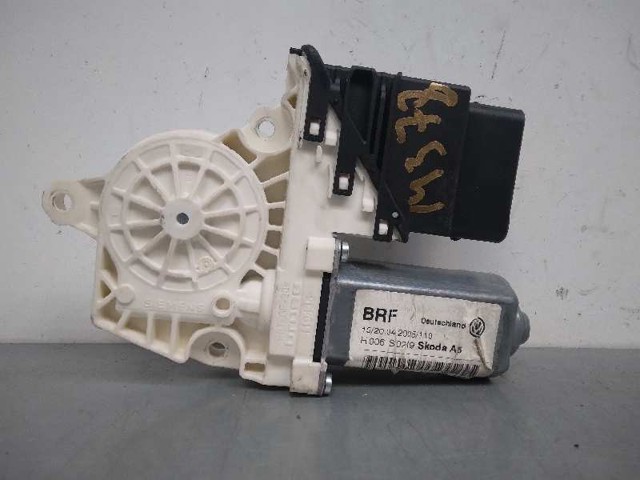 1K0959703B VAG Motor del elevalunas de la puerta trasera derecha  en stock Huelva