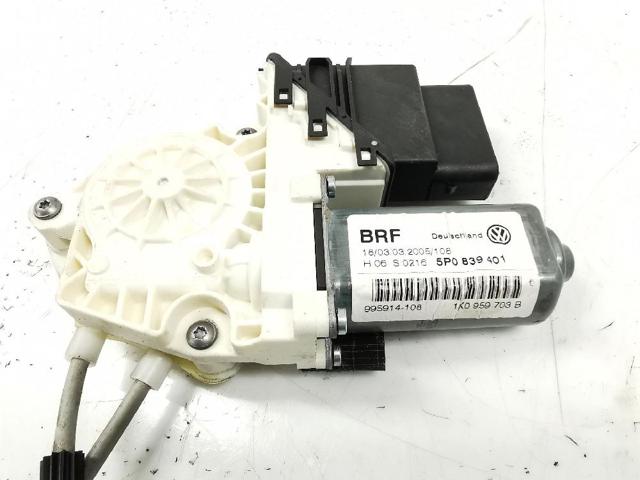 VAG 1K0959703B Motor del elevalunas de la puerta trasera derecha  en stock Terrassa