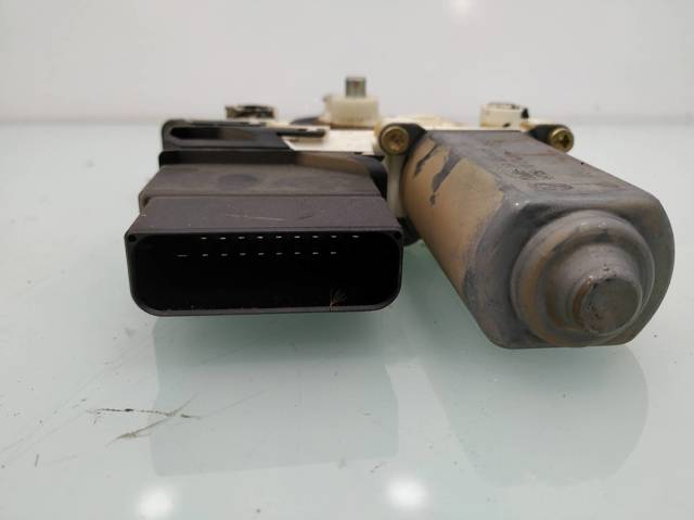 1K0959703C Motor del elevalunas de la puerta trasera izquierda  comprar en Pontevedra